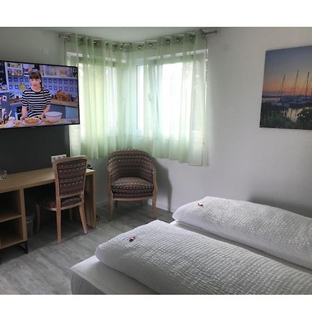 Bodensee Sunshine Zimmer & Apts. ウールディンゲン・ミュールホーフェン エクステリア 写真
