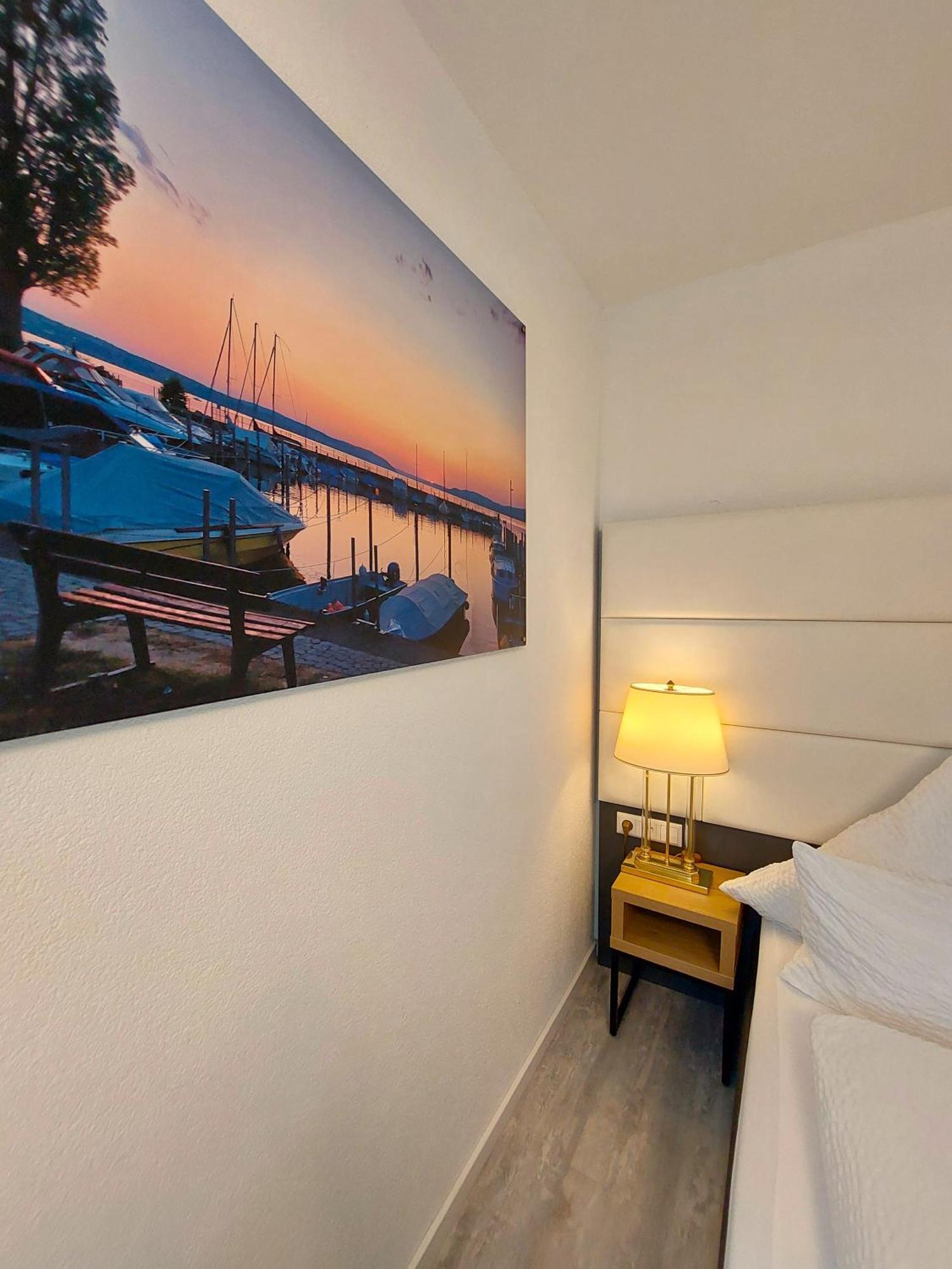 Bodensee Sunshine Zimmer & Apts. ウールディンゲン・ミュールホーフェン エクステリア 写真