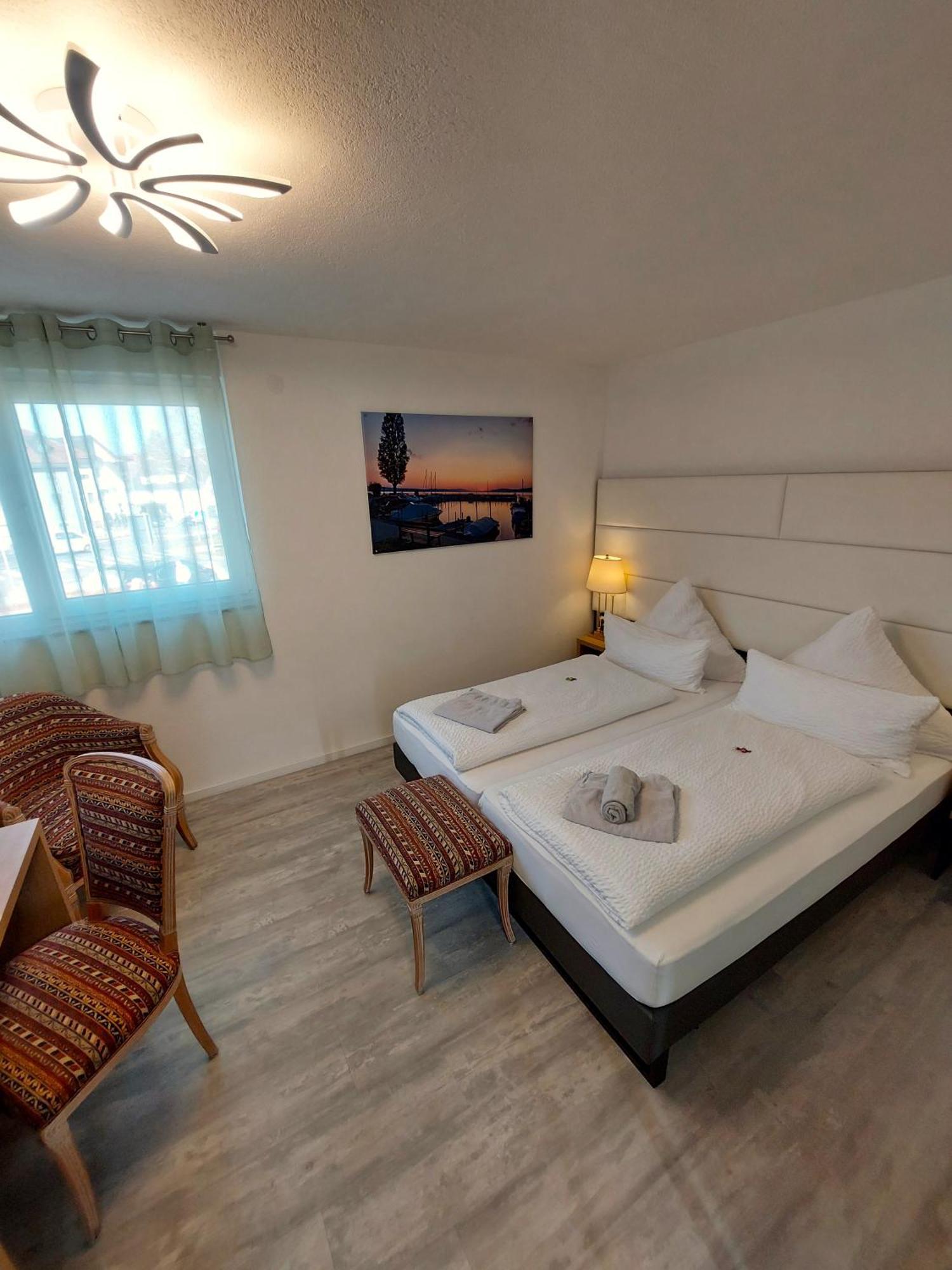 Bodensee Sunshine Zimmer & Apts. ウールディンゲン・ミュールホーフェン エクステリア 写真
