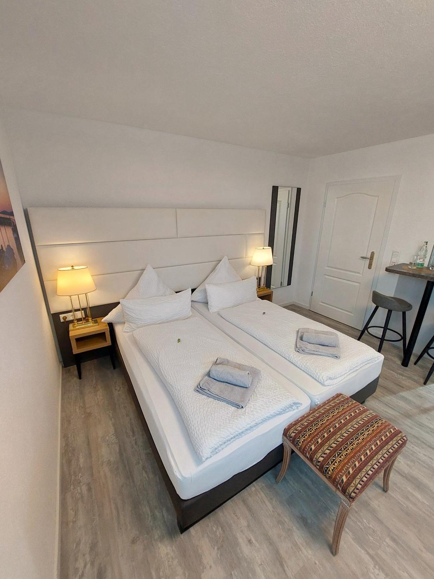 Bodensee Sunshine Zimmer & Apts. ウールディンゲン・ミュールホーフェン エクステリア 写真