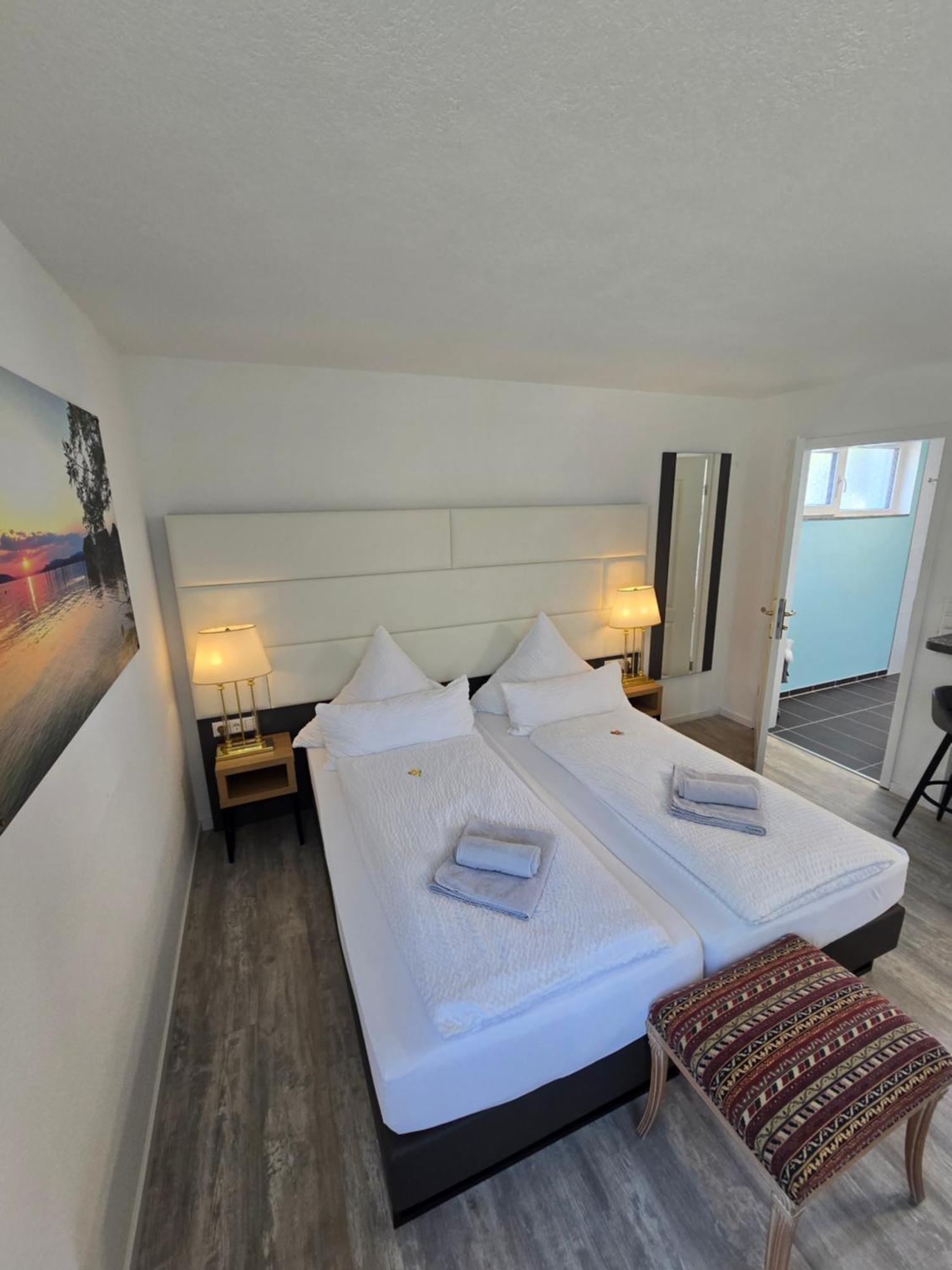 Bodensee Sunshine Zimmer & Apts. ウールディンゲン・ミュールホーフェン エクステリア 写真