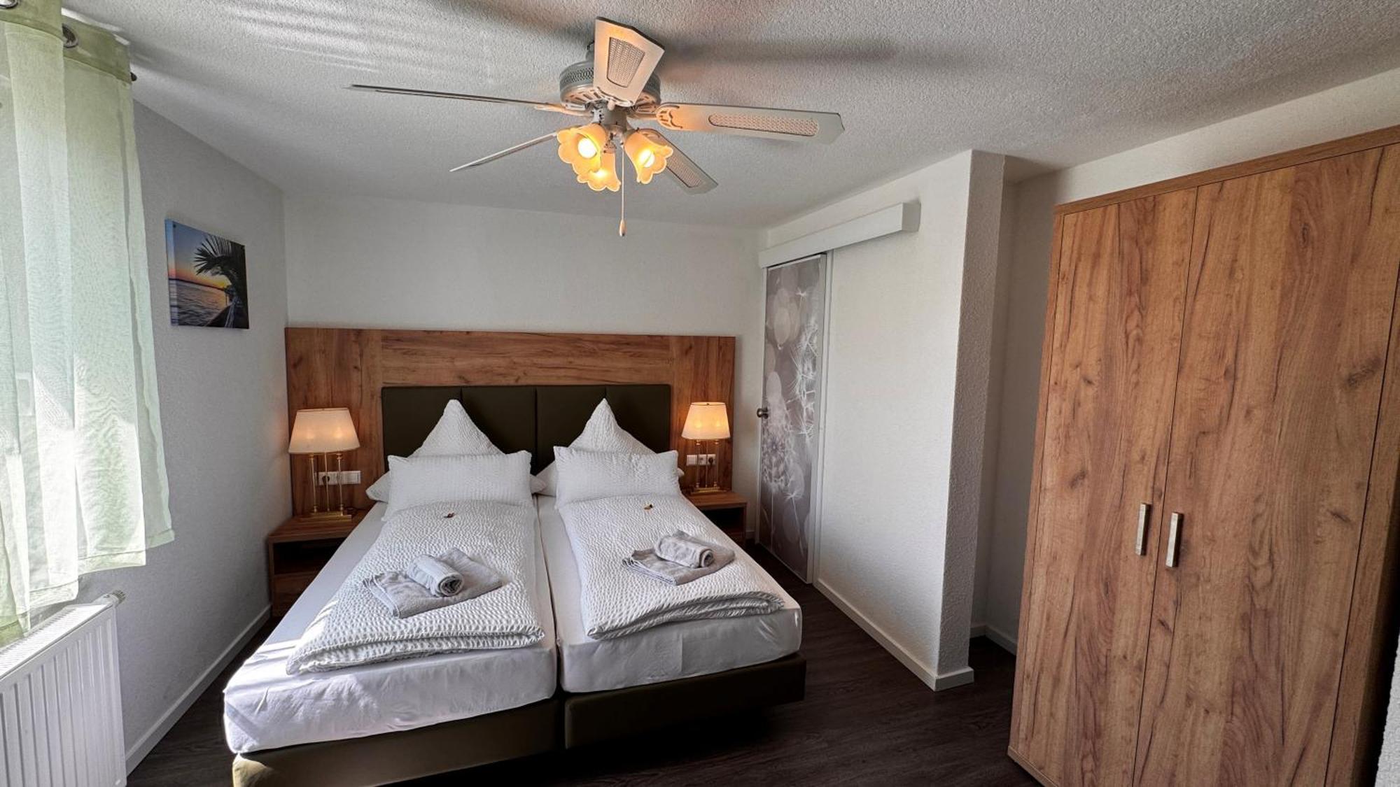 Bodensee Sunshine Zimmer & Apts. ウールディンゲン・ミュールホーフェン エクステリア 写真
