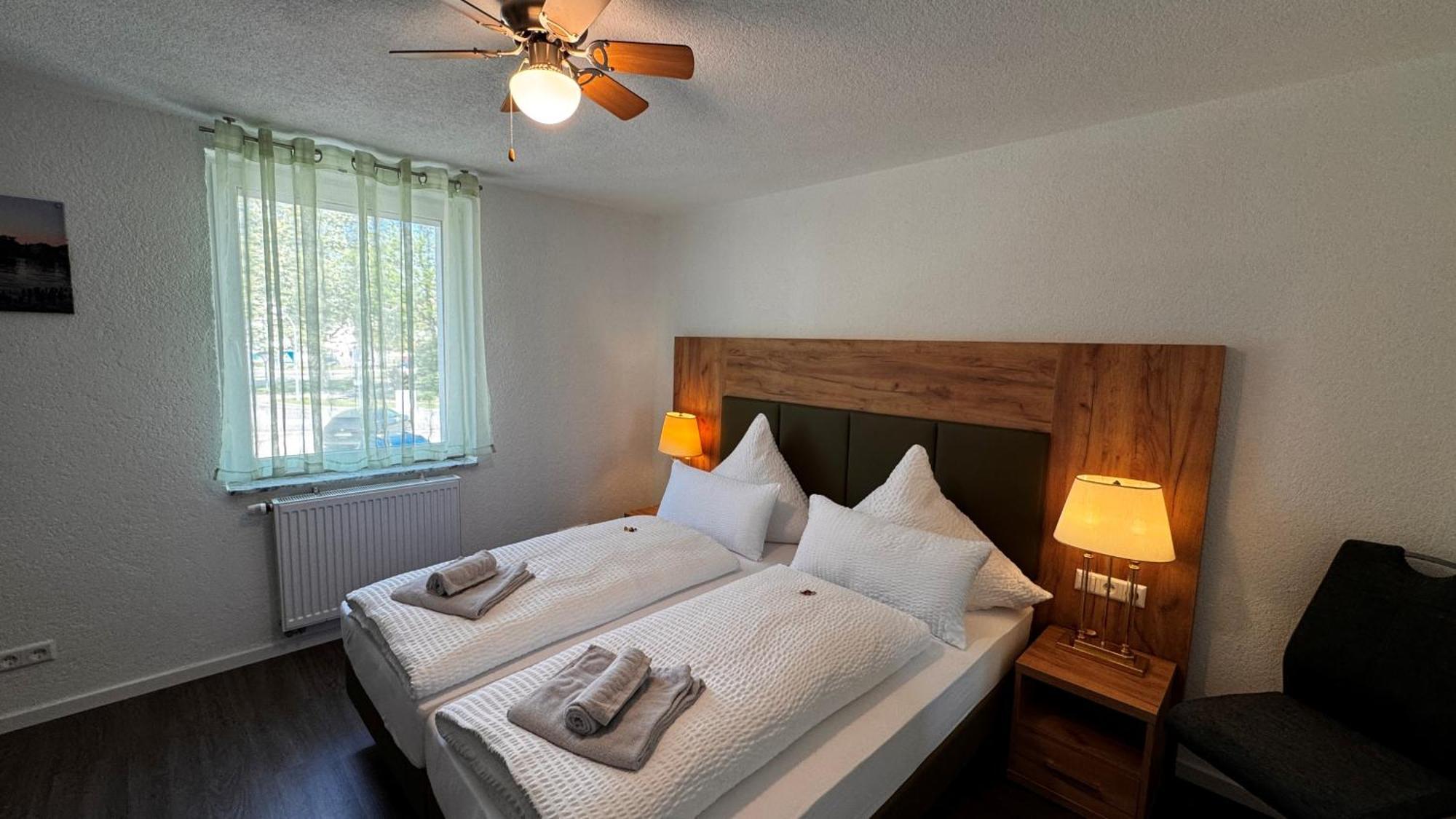 Bodensee Sunshine Zimmer & Apts. ウールディンゲン・ミュールホーフェン エクステリア 写真