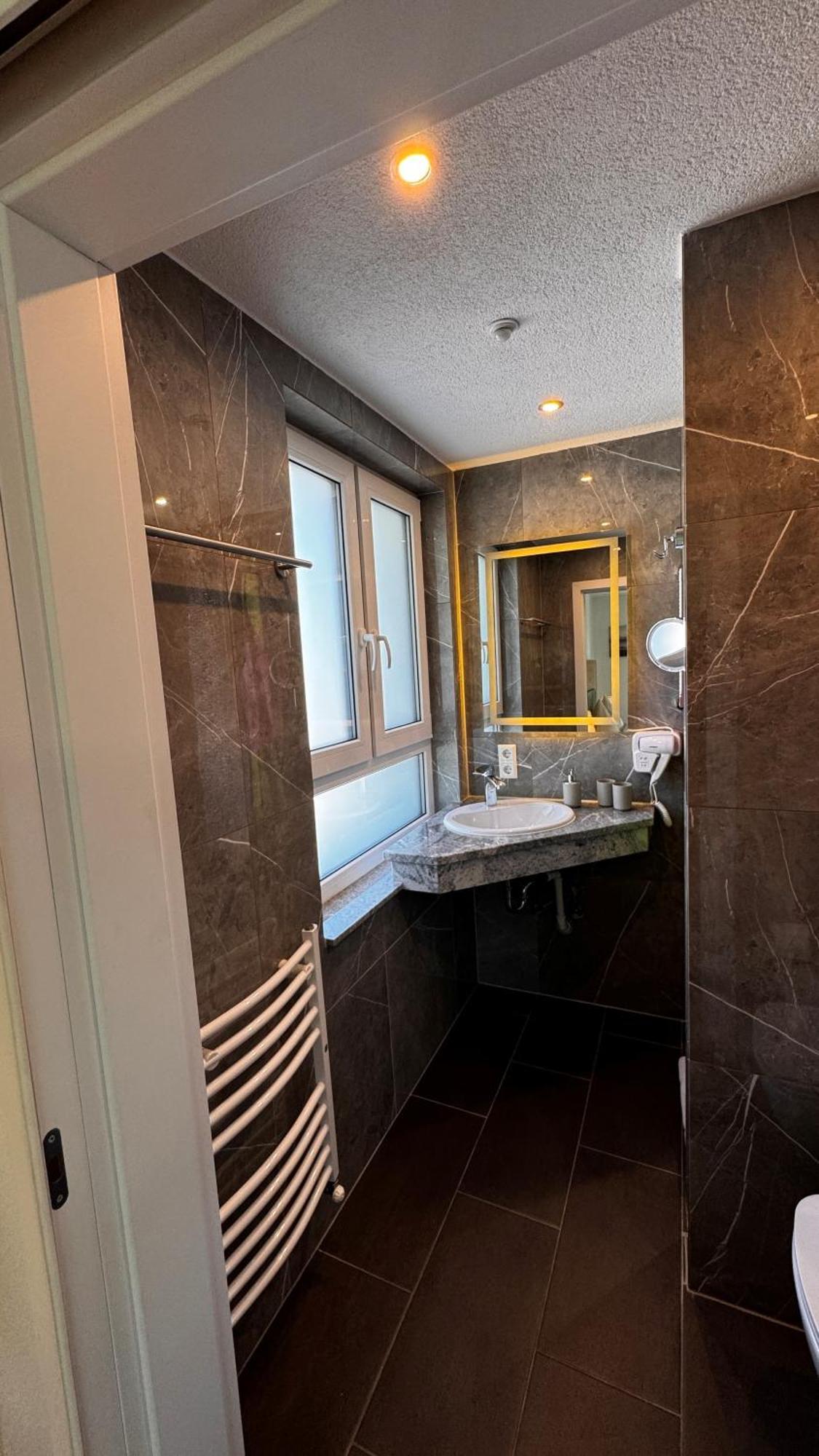 Bodensee Sunshine Zimmer & Apts. ウールディンゲン・ミュールホーフェン エクステリア 写真